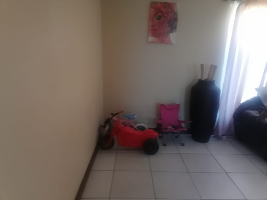2 Bedroom Property for Sale in Lourierpark Free State